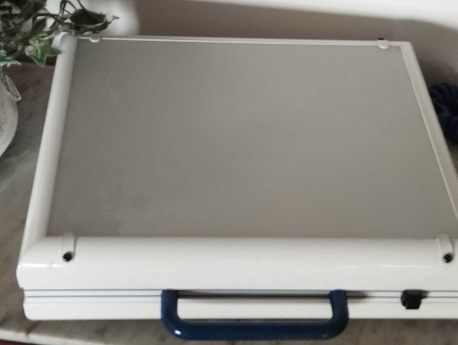 Caixa de Luz Profissional Master