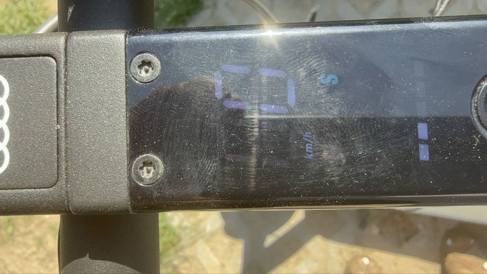 Elektryczna hulajnoga Ninebot Segway Audi