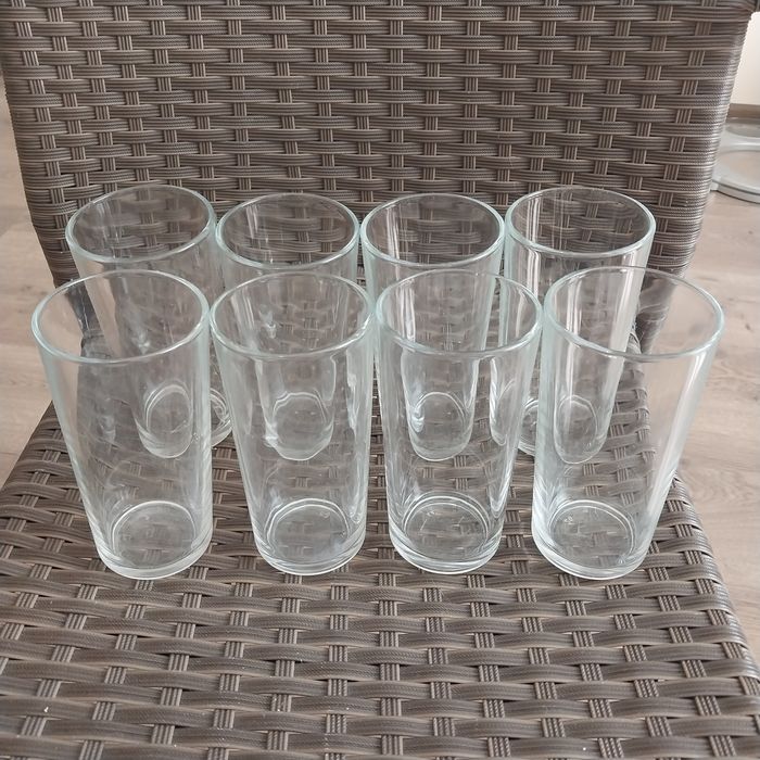 Продаются толстостенные стаканы.