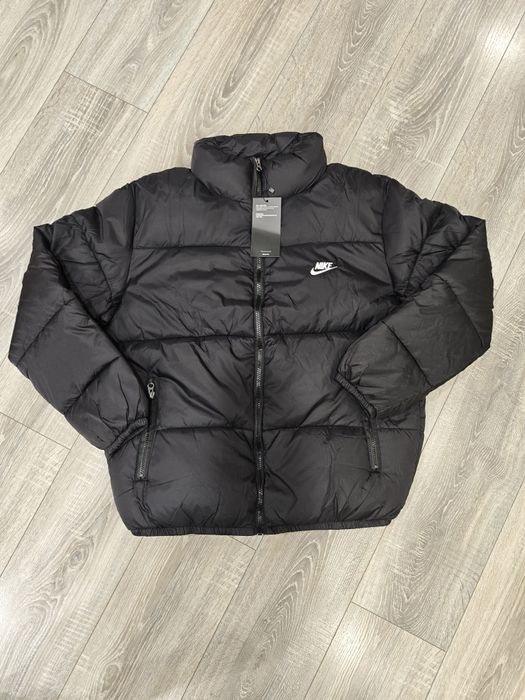 Пуховик чорний Nike NSW S M L