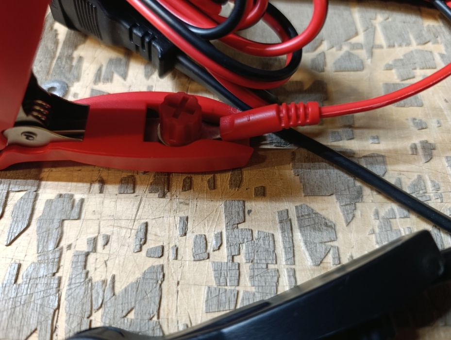 Nowy prostownik mikroprocesorowy 5A