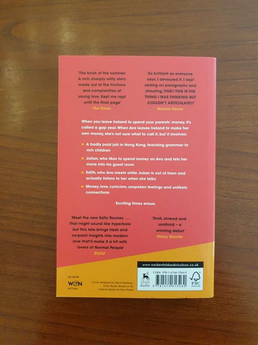 Livro "Exciting Times" de Naoise Dolan