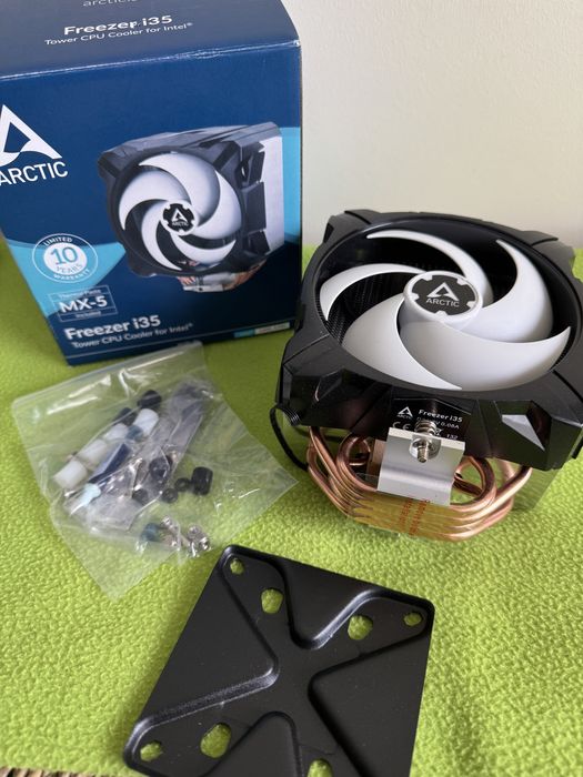 Cooler Artic i35 Novo nunca usado