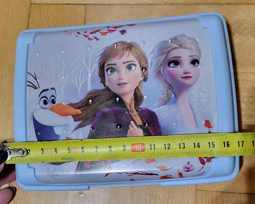 Pudełko  Anna i Elsa na prezenty lub skarby