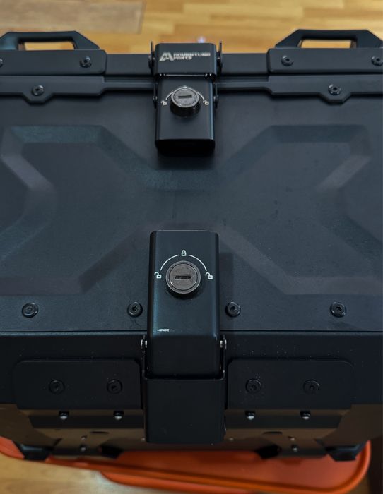 Top Case Aluminio Adventure Parts 45Lt  +  suporte quad lock