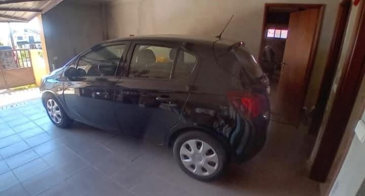 Opel corsa 1.2 Edition