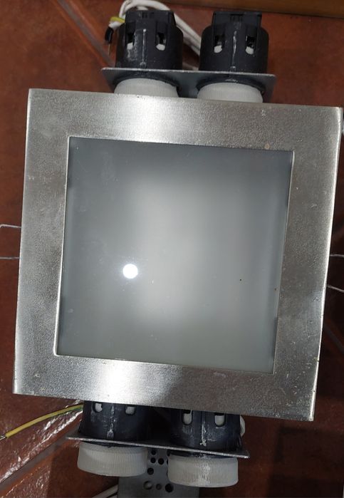 4 focos de iluminação inox
