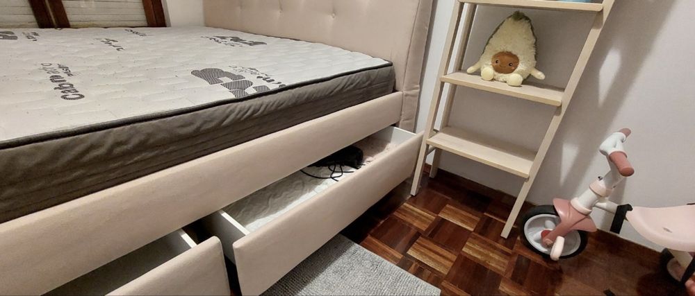 Cama de casal ikea com 4 gaveteiro