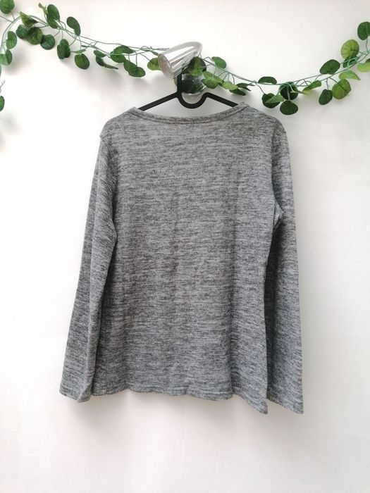 Camisola Cinzenta com Borboleta