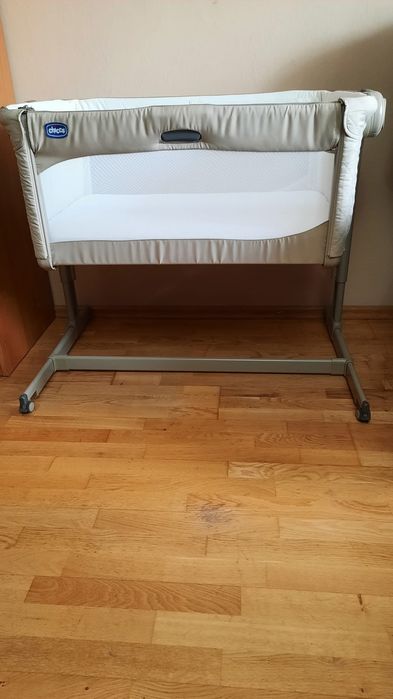 Łóżeczko/dostawka dla dziecka,niemowlaka,noworodka. Zadbane. Ruchoma dostawka dla rodziców dziecka