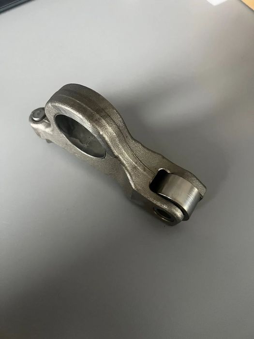 Dzwignia zaworowa krzywka 21822125 VOLVO FH FM Renault GAMA T