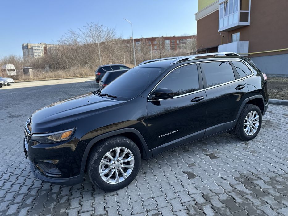 Джип Чироки 2.4 бензин