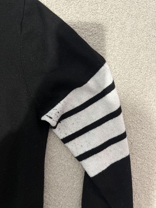 Sweter damski czarny