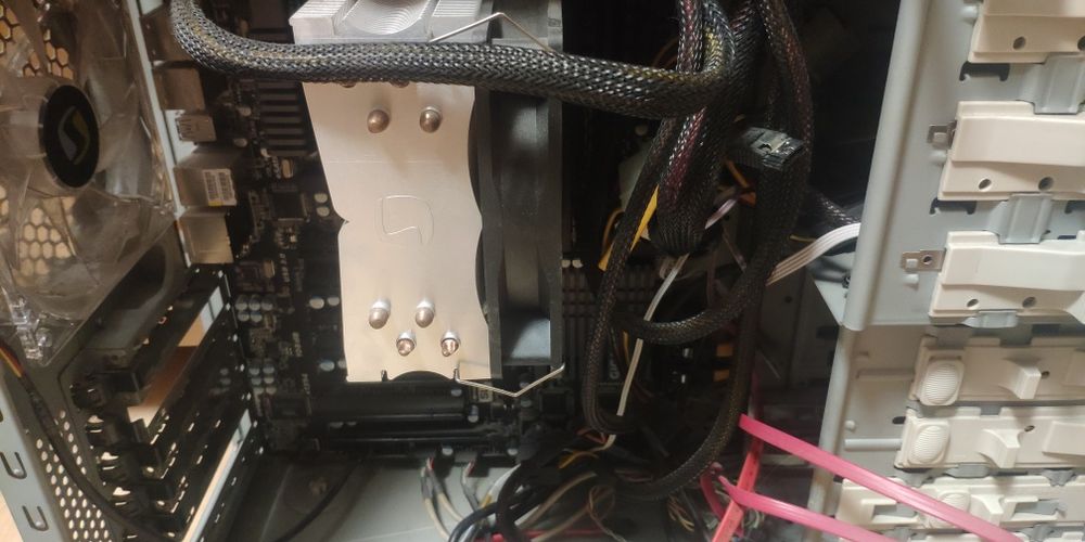 3 komputery AMD FX + płyta + Ram + zasilacz 700W + obudowa