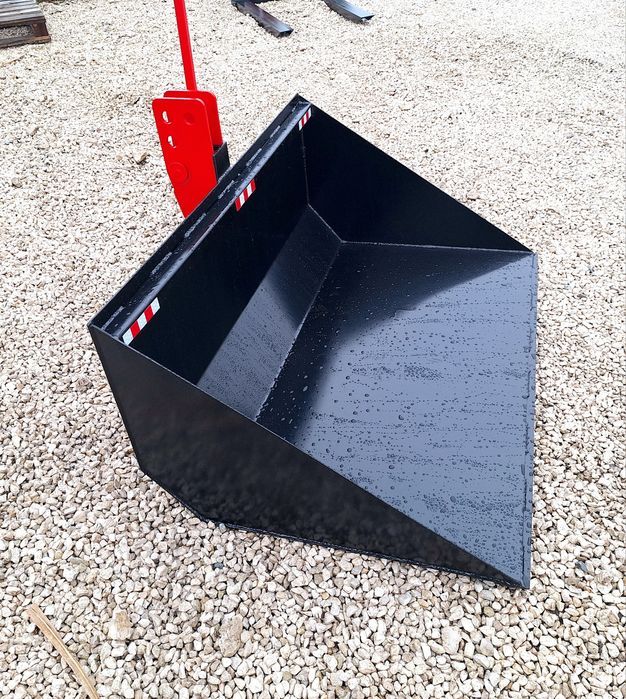 Łycha, łyżka, szufla na tył do minitraktorka,  Łycha z kiprem na tył