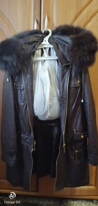 Кожаный плащ женский