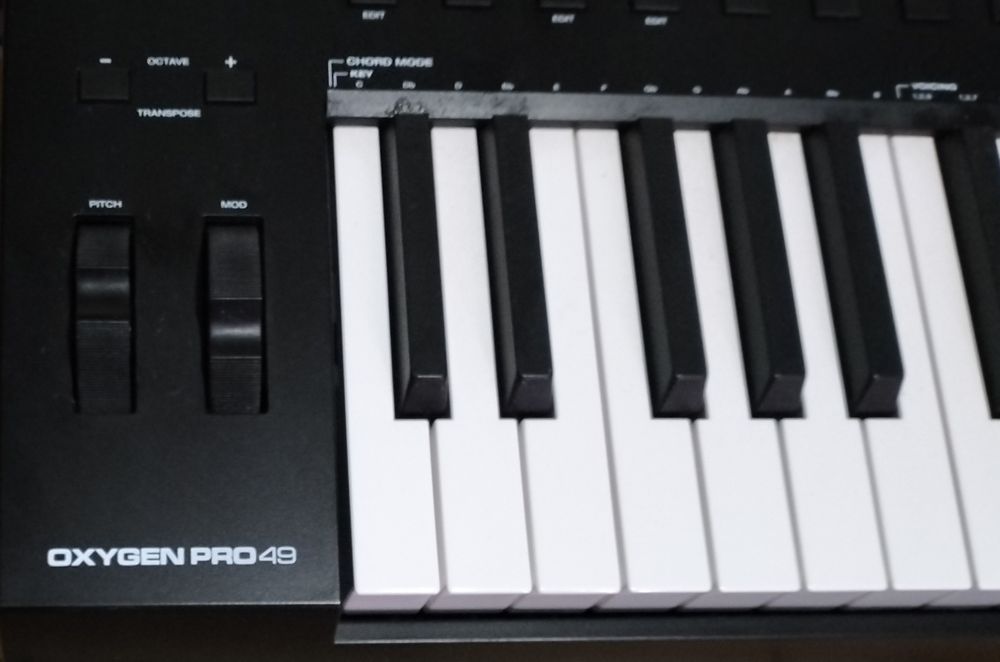(pechincha) Teclado Midi 49 Teclas M Audio  Oxygen Pro 49