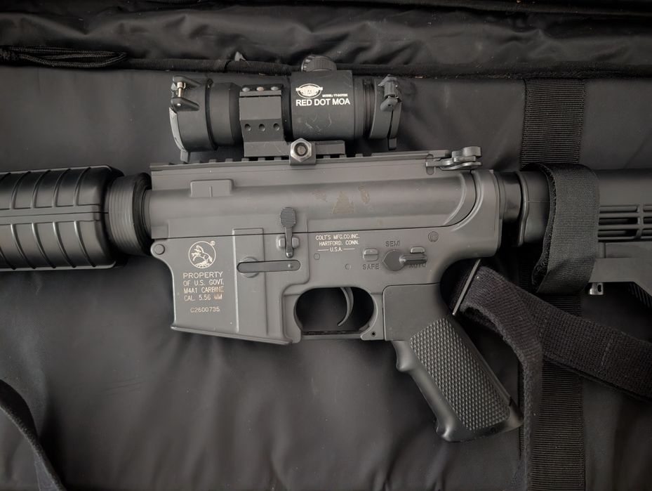 ICS 20-A1 Airsoft and Case (battery excluded)