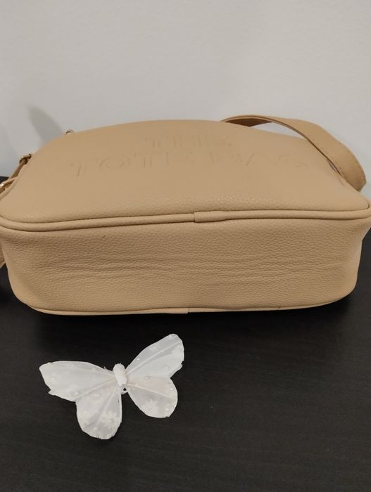 Mala tiracolo The Tote  Bag cor camel nova.