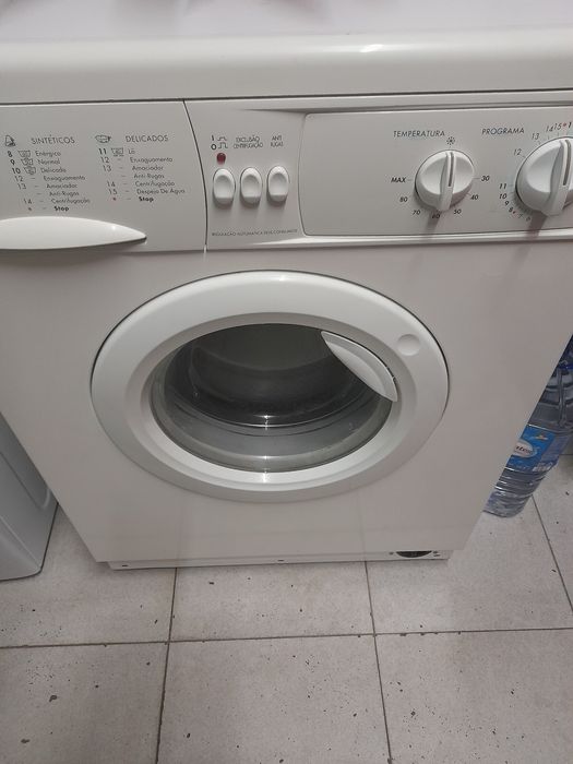 (Vendida)Maquina lavar roupa indesit  5a6kg