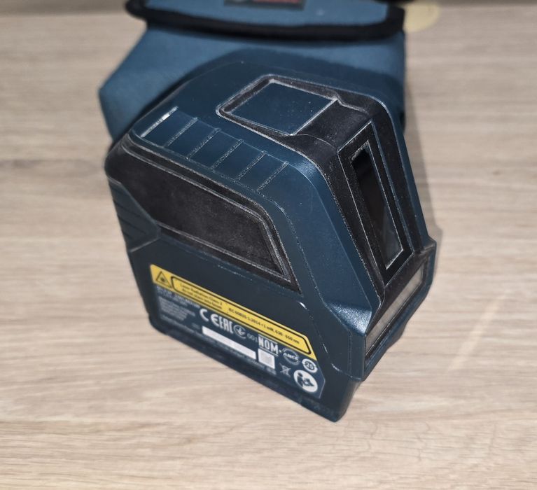 Laser krzyżowy Bosch GLL 2-10 Proffesional - wiazka czerwona
