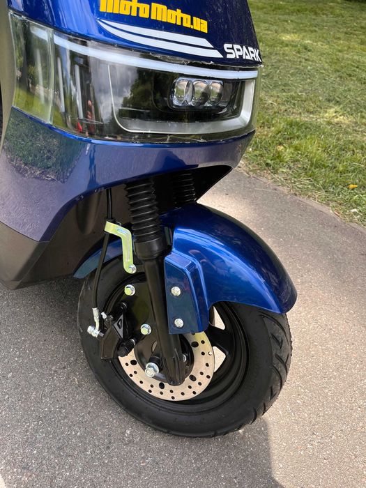 Електроскутер SPARK SP1500E-1