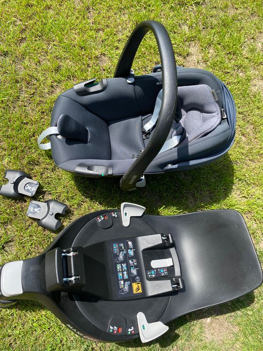 Maxi Cosi Nova 4 plus Maxi Cosi Pebble z adapterem isofix plus dodatki
