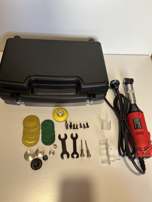 Кутовий гравер для плитки в кейсі