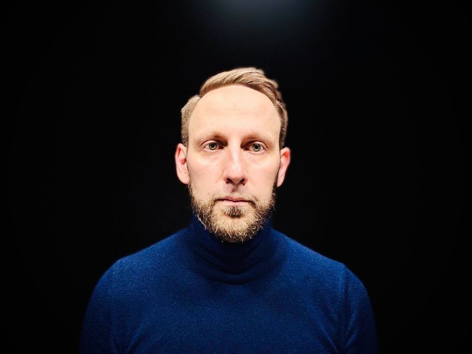 Психолог по деньгам. Гипнотерапевт. Карьерный коуч. Твой переговорщик.