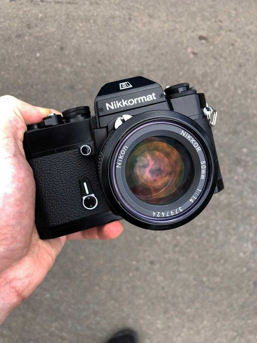 Фотокамера Nikomat EL with Nikon Nikkor 50mm f/1.4