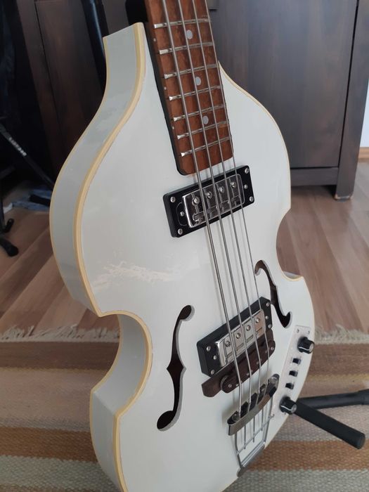 Gitara  basowa polecam