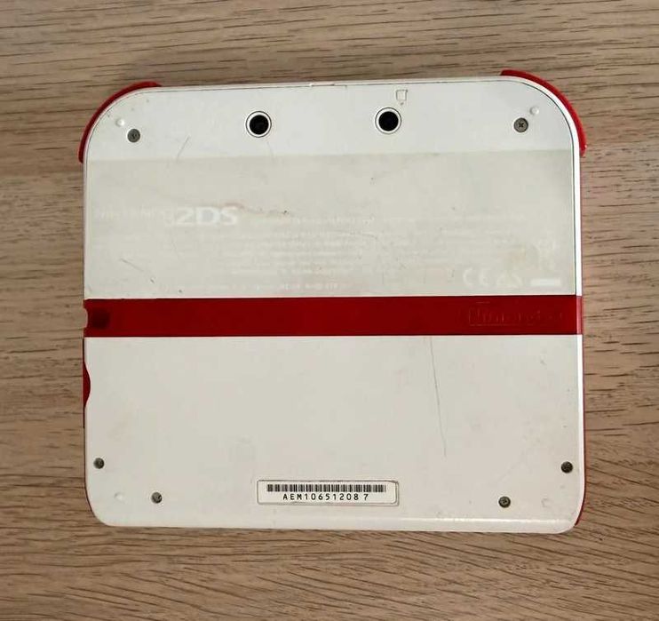 Nintendo 2DS Vermelho/Branco