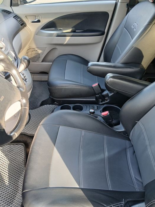 Mitsubishi grandis