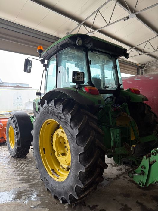 John Deere 6130D