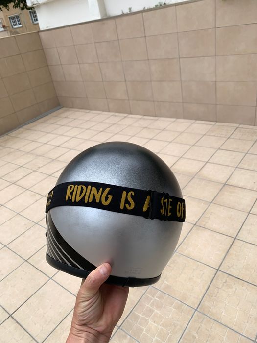 Capacete DMD retro, apenas usado duas vezes