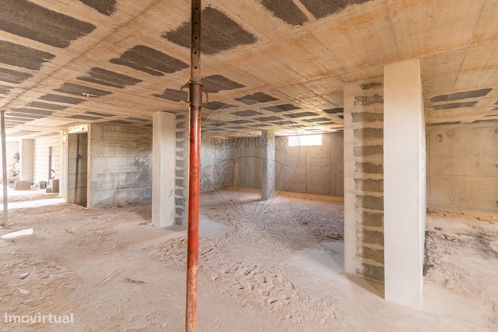 Apartamento T4 para venda