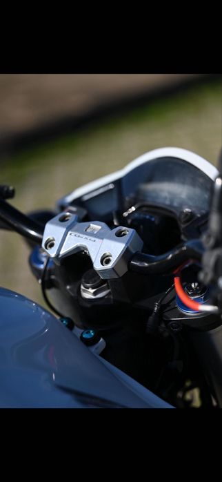 Honda cb 1000 r com muitos extras