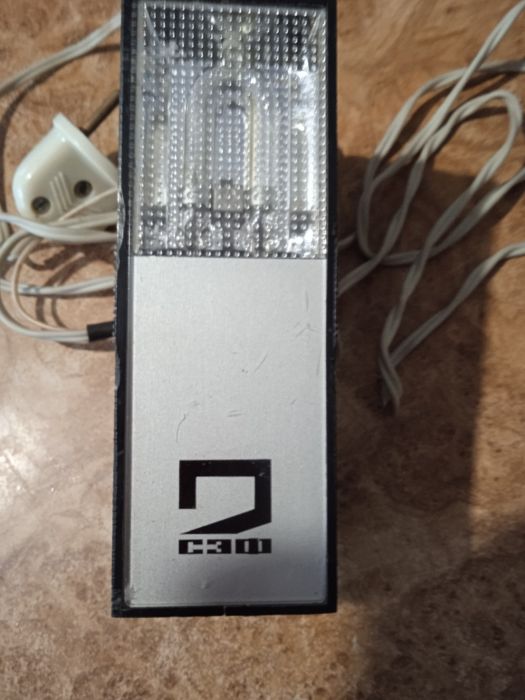 Продам фотоспышку