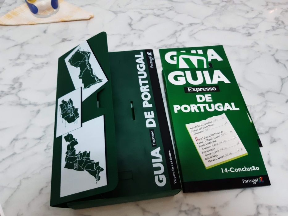 Conjunto 5 Guias de Portugal, em caixa de arquivo original, anos 2000