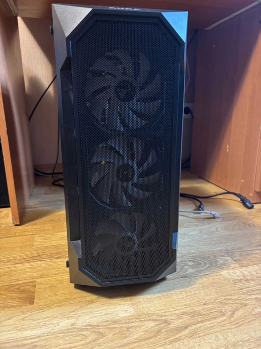 Ігровий ПК з відеокартою RX 470 + монітор, готовий до роботи та ігор!