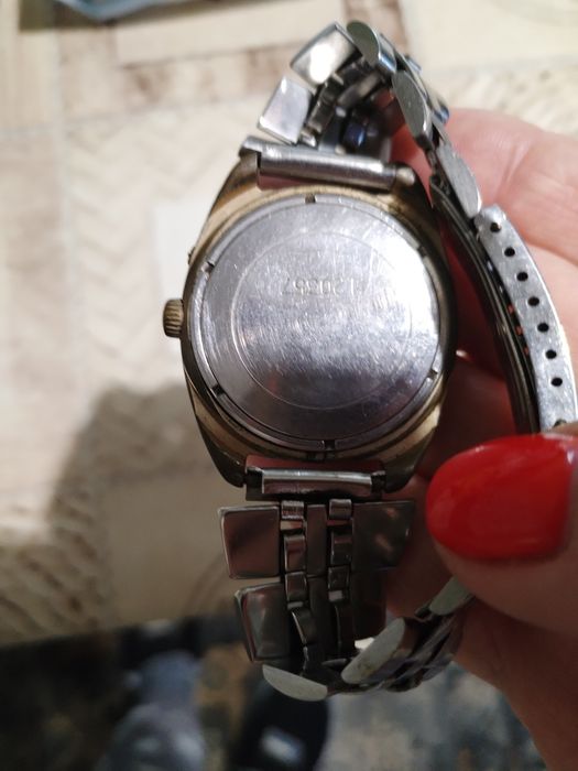 Продам механические мужские часы Слава с позолотой