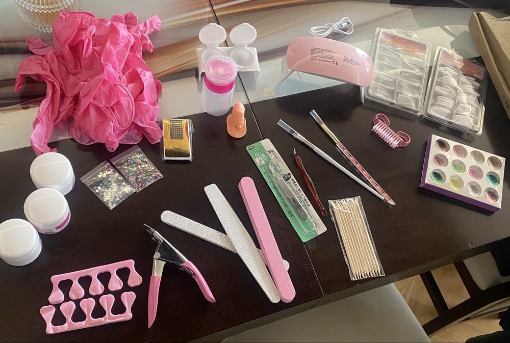 Mini zestaw do paznokci dla poczatkujacych