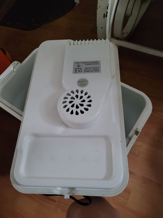 Lodówka turystyczna samochodowa 12V