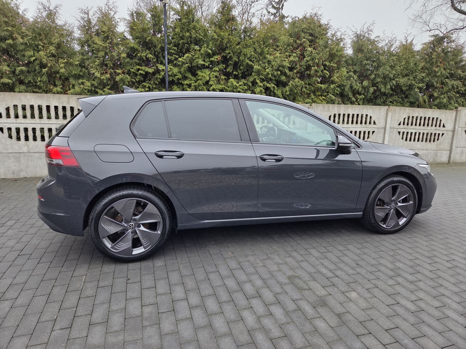 VW Golf VIII 1,5 eTSI Automat Faktura VAT23%