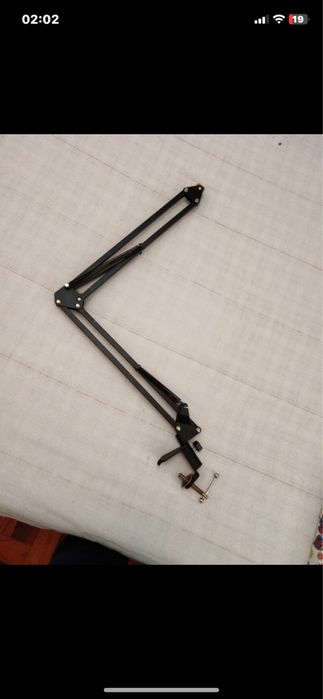 Suporte microfone como novo! 10€