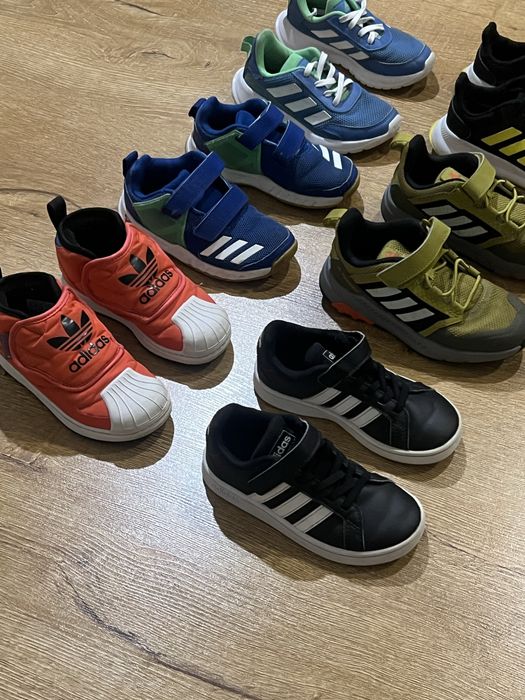 Дитячі кросівки adidas