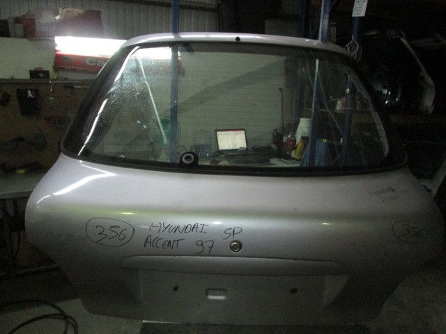 Porta / tampa da mala HYUNDAI Accent I (X3)