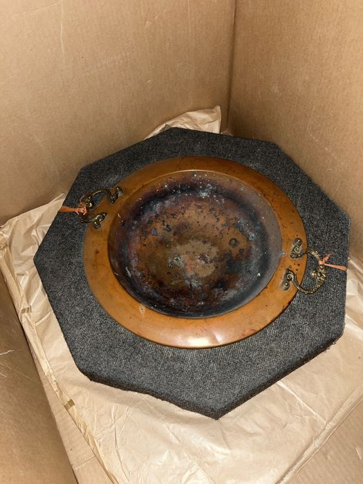 Braseira antiga em cobre