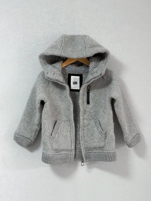 Тепла кофта ZARA Розмір 110