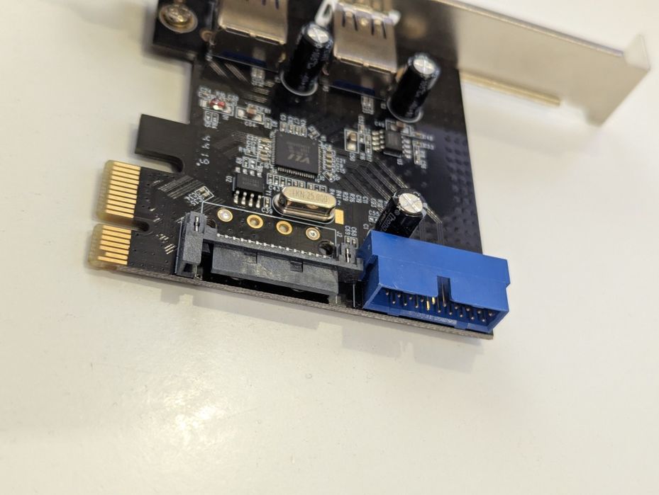 Dodatkowe porty USB 3.0 - złącze PCIe